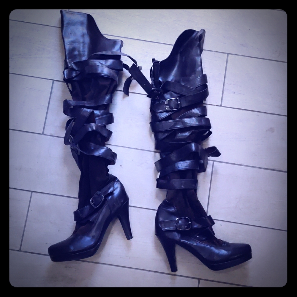Over the knee Korean strap boots